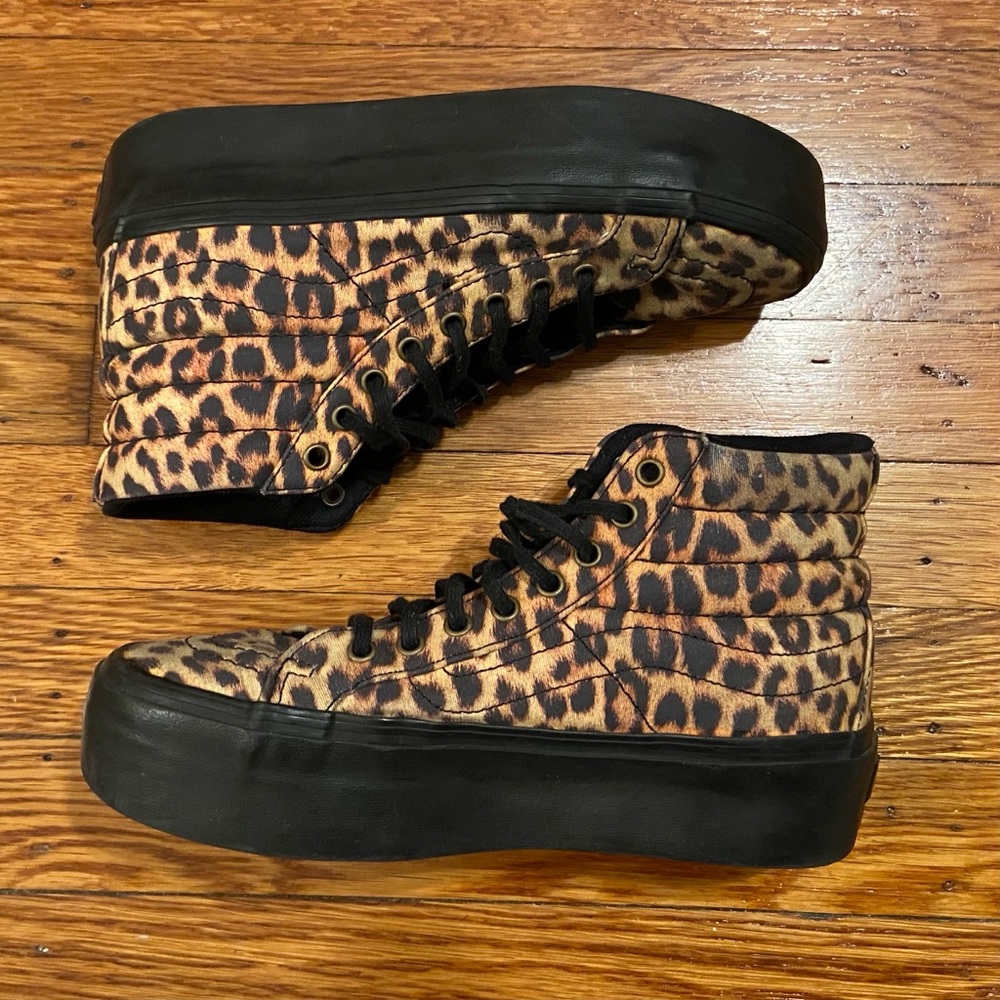 Platform Hi-Top Cheetah Vans